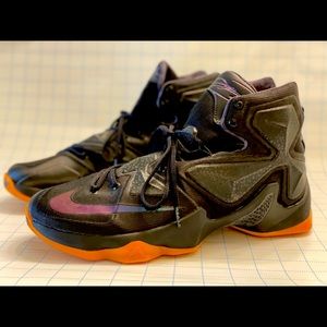 Lebron XIII - Anthracite “Black Lion - Size 12.